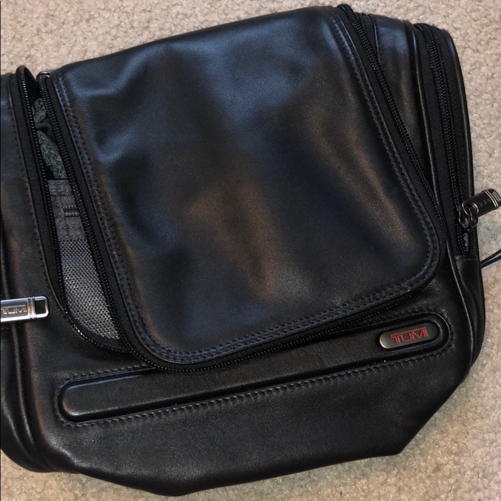 Tumi hanging travel bag